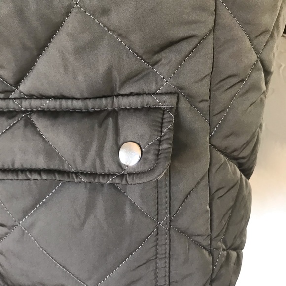 Reversible quilted vest - Picture 6 of 10
